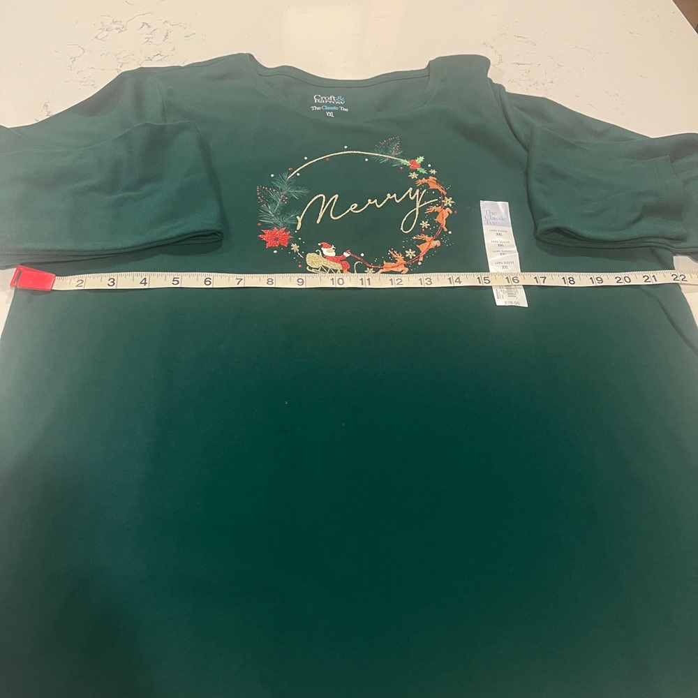 🎄New Top!! - Picture 9 of 10